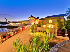 Yacht Club 19 Bijou De Mer 2 Buggies