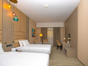 Four Points by Sheraton Production City, Dubai