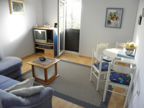 Ana - 5 m From Beach - A1 Plavi