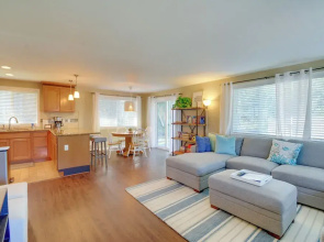 Gig Harbor Vacation Rental Home: 1 Mi to Uptown!