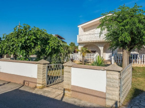 Apartments Loncar