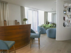 The Retreat Palm Dubai MGallery by Sofitel