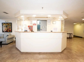 Red Roof Inn & Suites Euless - DFW Airport Southwest