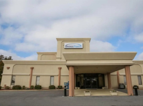 BridgePointe Hotel & Marina