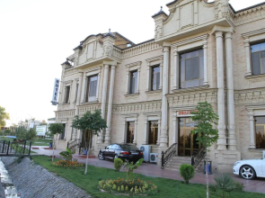 Boulevard Palace