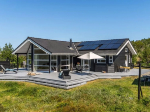"Asfrid" - 800m from the sea in NW Jutland