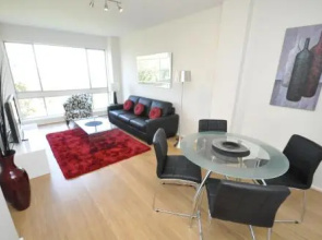 Neutral Bay Self-Contained Modern One-Bedroom Apartment (63BEN)