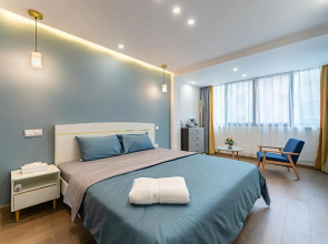 Locals Apartment Place 99