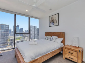 KOZYGURU BRISBANE ONE 1Bed APT Parking