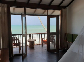 Sandy Cabanas Beach Resort