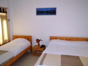 Chitwan Paradise Hotel