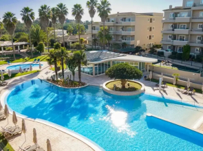 VP Flat With Balcony and Pool View