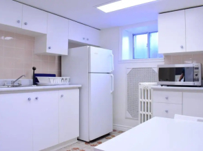 Central Basement Unit in Little Italy Close To Subway