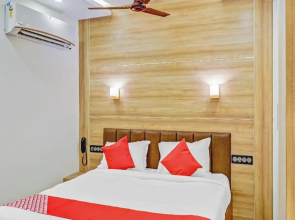 La Hotera by OYO Rooms