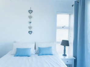 Whale View Self Catering Apartment