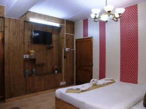 Pinewood Cottages & Spa Shimla