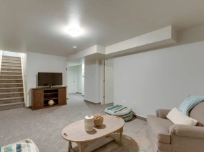 6 Mi to Denver: Wfh-friendly Duplex in Wheat Ridge