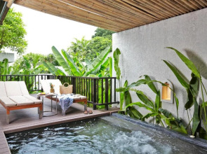 Sareeraya Villas & Suites