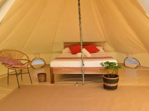 Beso Hilltop Retreat - Hostel