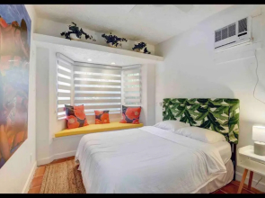 Historic Florida 4 bedroom home with pool, parking