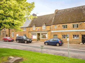 Holly Cottage