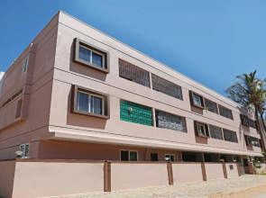 Breeze Inn By OYO Rooms