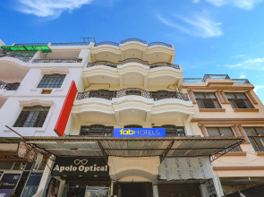 Fabhotel Royal Stay Inn