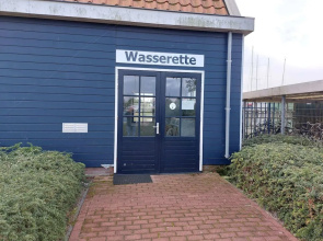 Luxury Houseboat in Volendam Marina