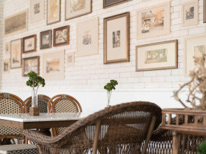 Casa Vimaya Riverside