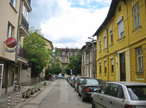 Balkan Independent Entrance Studio in Downtown