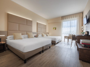 Отель Jr Hotels Gate 7 Bologna 