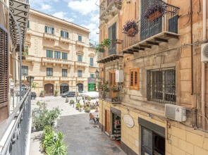 MetaM Apartment in the City Center by Wonderful Italy