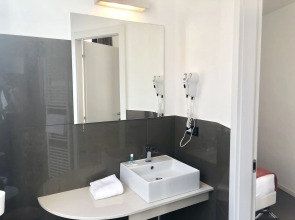 Отель Casual Eclettico Milano