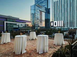 Hotel Figueroa, an Unbound Collection by Hyatt