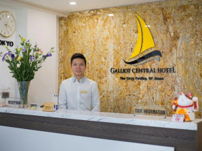 Galliot Central Hotel