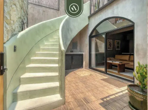 Luxury 3 BR House in Downtown - AC - Peaceful