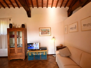 Spacious Cottage With Pool in Arezzo Italy