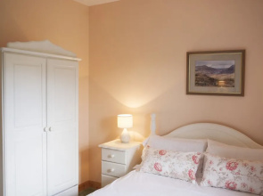 Inviting 4-bed House in Strokestown