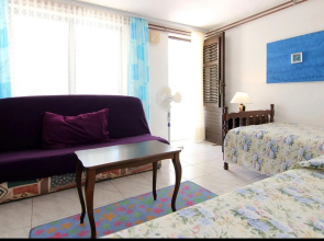 Nik - 50m from beach - A5(4+1)