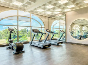 Capella Apartment Fireworks & Ocean View