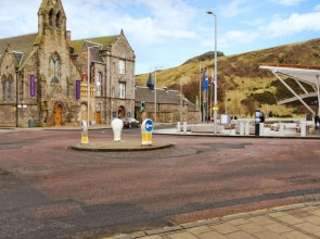 357 - Canongate Apartment