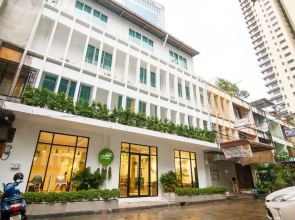 Folk Poshtel Asok