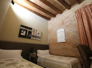 Hostal Orleans