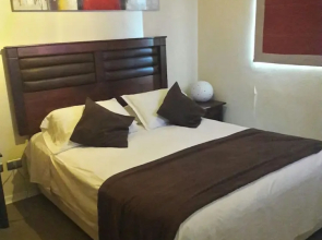 Plaza Apartment