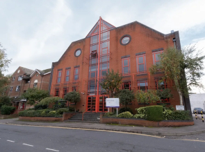 Reading Town Centre- Studio Apartment