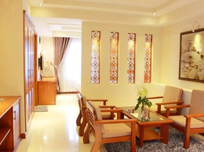 Au Lac Charner Hotel