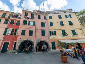ALTIDO Spacious 2 BR Apt with Terrace at the Heart of the Vernazza