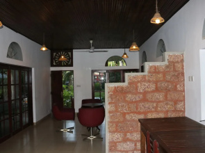 Pavana Hotel