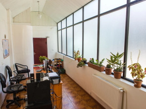 Хостел White City