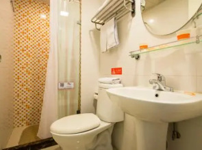 Home Inn Yangzhou West Wenchang Road Hanjiang Middle School